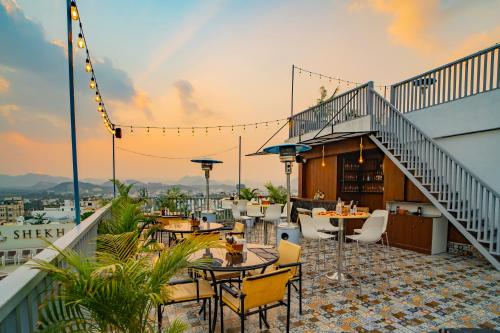 mayas manor a luxury lake view boutique hotel