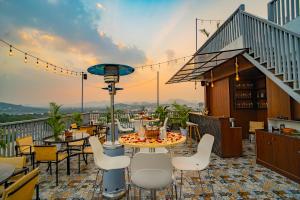 mayas manor a luxury lake view boutique hotel