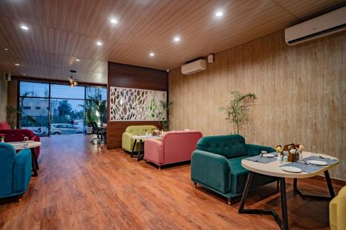 mayas manor a luxury lake view boutique hotel