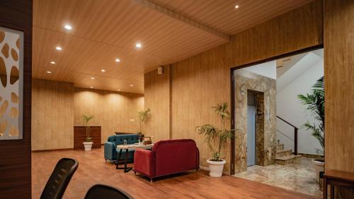 Maya's Manor - A Luxury Lake View Boutique Hotel,,3 star