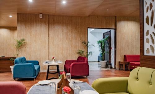 mayas manor a luxury lake view boutique hotel