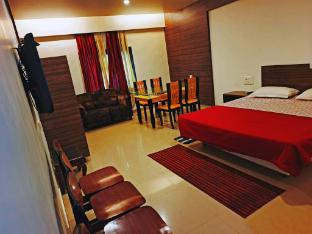 hotel nandini deluxe lodge