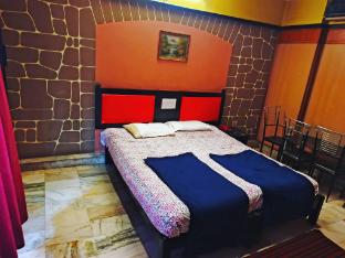 Hotel Nandini Deluxe Lodge,,3 star