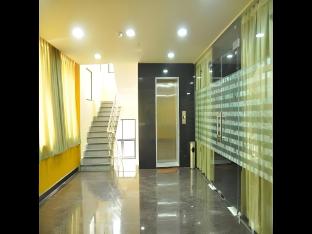 Hotel Sri Hasmitha,,3 star