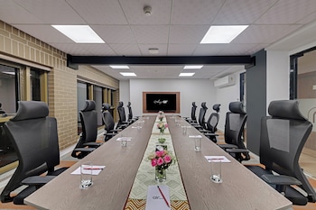 hays air by ahuja residences