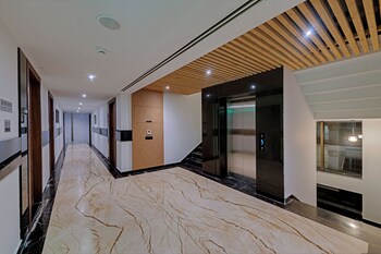 Hays Air By Ahuja Residences,,4 star