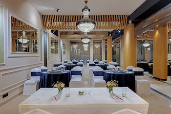 hays air by ahuja residences