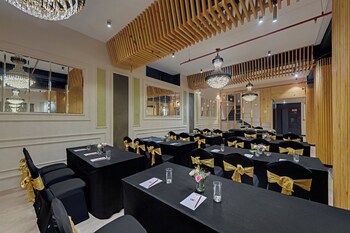 hays air by ahuja residences