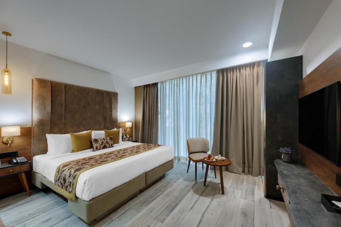 hays air by ahuja residences