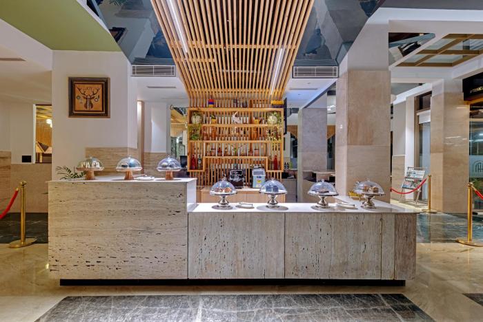 hays air by ahuja residences