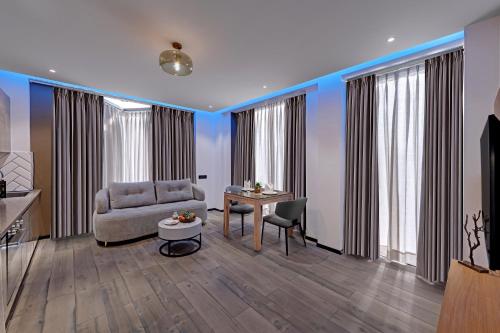 hays air by ahuja residences