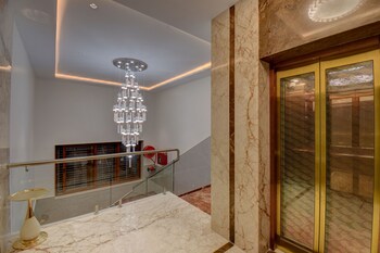 hotel warma palace