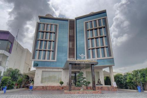 hotel warma palace