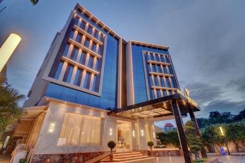 hotel warma palace