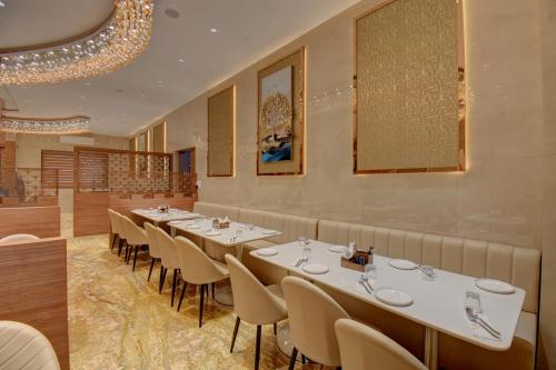 hotel warma palace