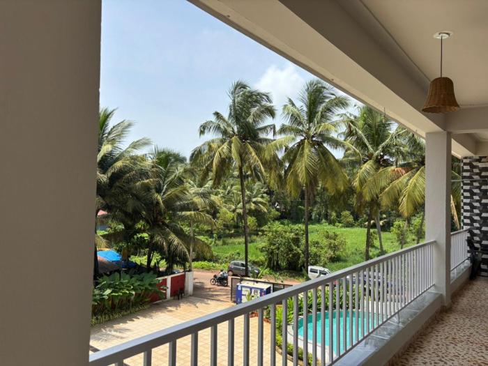 zuna stayz morjim goa