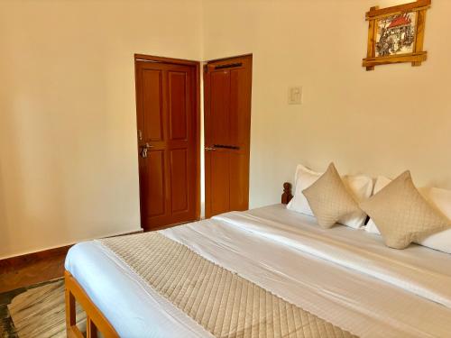 Zuna Stayz Morjim Goa,,2 star