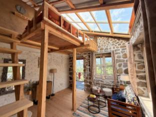 kala studio and stay