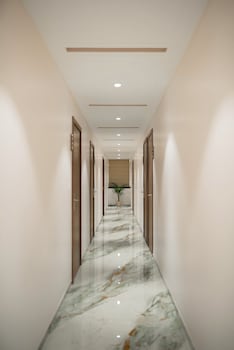 Hotel Sk Elite,,3 star