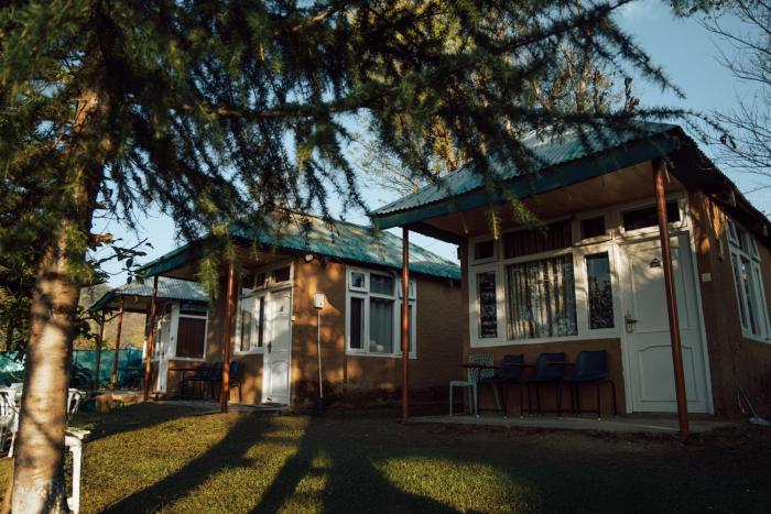 hotel vatika resorts cottages shimla