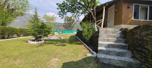 hotel vatika resorts cottages shimla