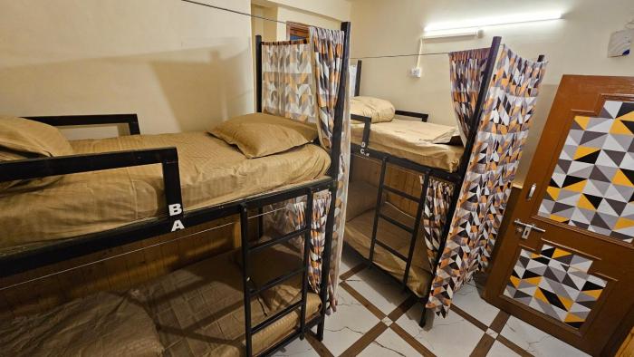 nirvana by oztel backpacker hostel