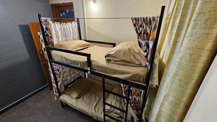 nirvana by oztel backpacker hostel