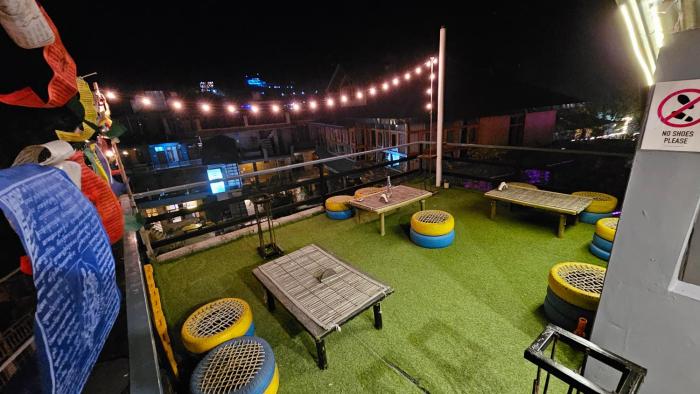 nirvana by oztel backpacker hostel