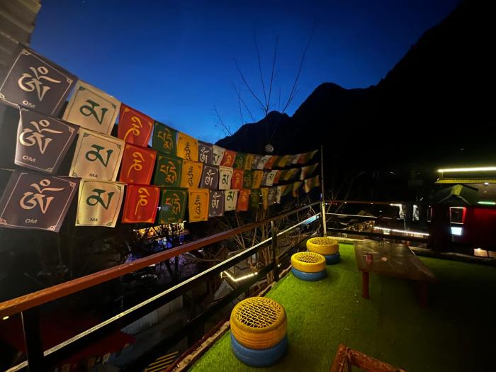 nirvana by oztel backpacker hostel