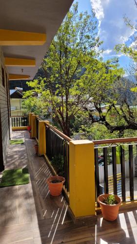 nirvana by oztel backpacker hostel