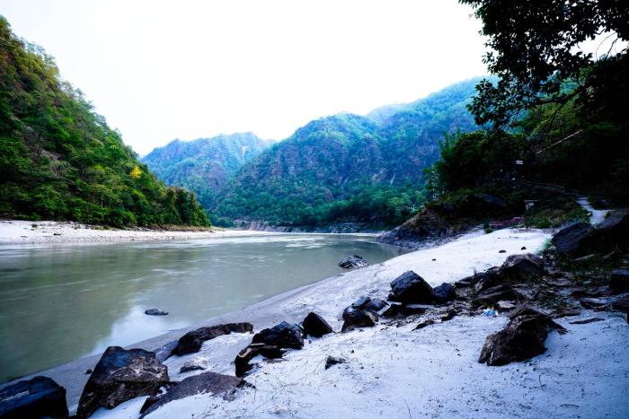 raaviera by the ganges