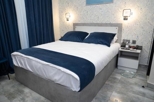 prime suites hotel