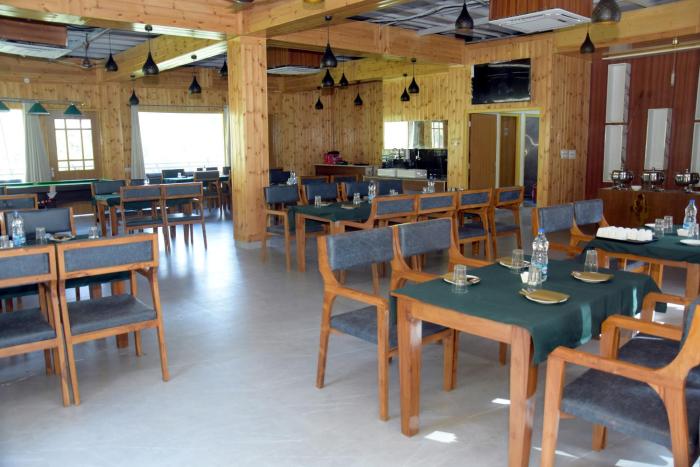 the chail pine orchard resort