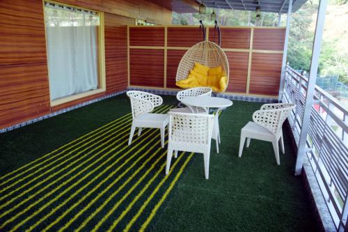 the chail pine orchard resort