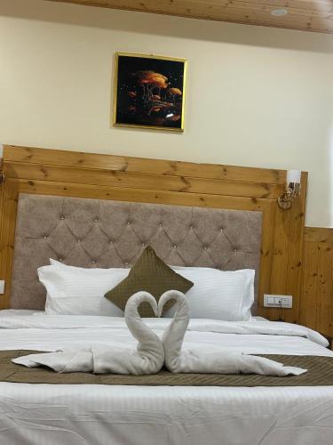 the chail pine orchard resort