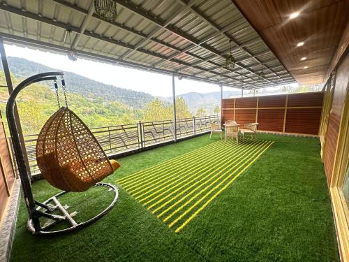 the chail pine orchard resort