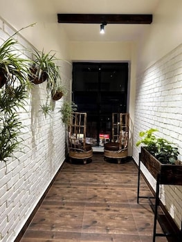 Peepal Tree Inn,,3 star