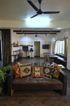 Peepal Tree Inn,,3 star