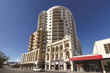 adina apartment hotel perth barrack plaza