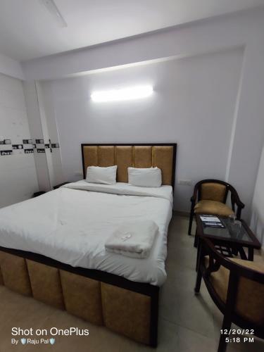 raj residency chhatarpur