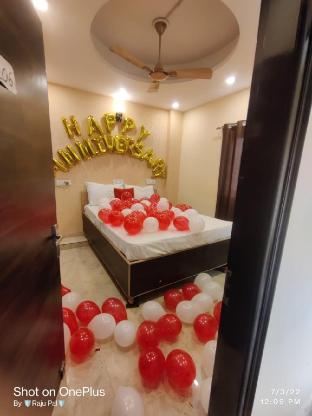 raj residency govindpuri couple friendly hotel