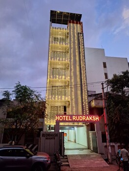 hotel rudraksh