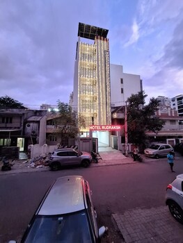 hotel rudraksh
