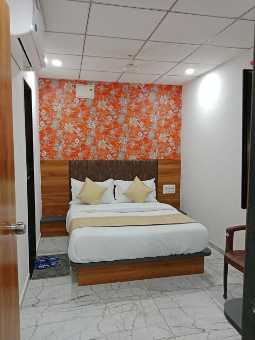 hotel rudraksh