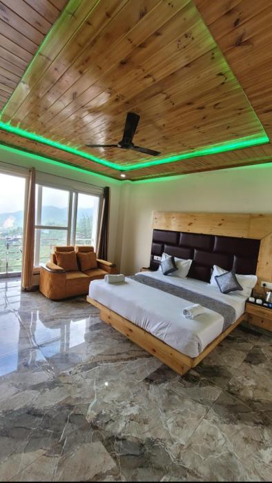 hotel skywing by mountmemory