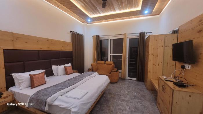 hotel skywing by mountmemory