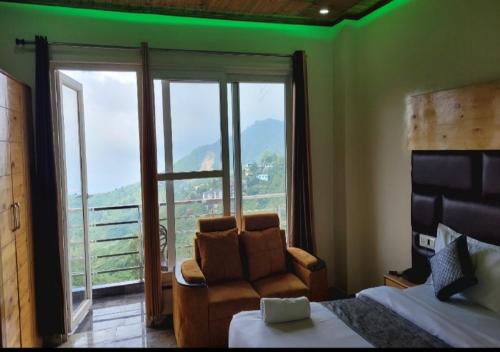 hotel skywing by mountmemory