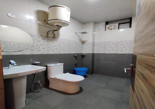 hotel skywing by mountmemory