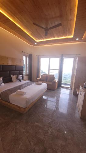 hotel skywing by mountmemory