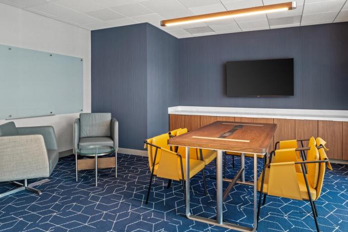 courtyard by marriott woodland